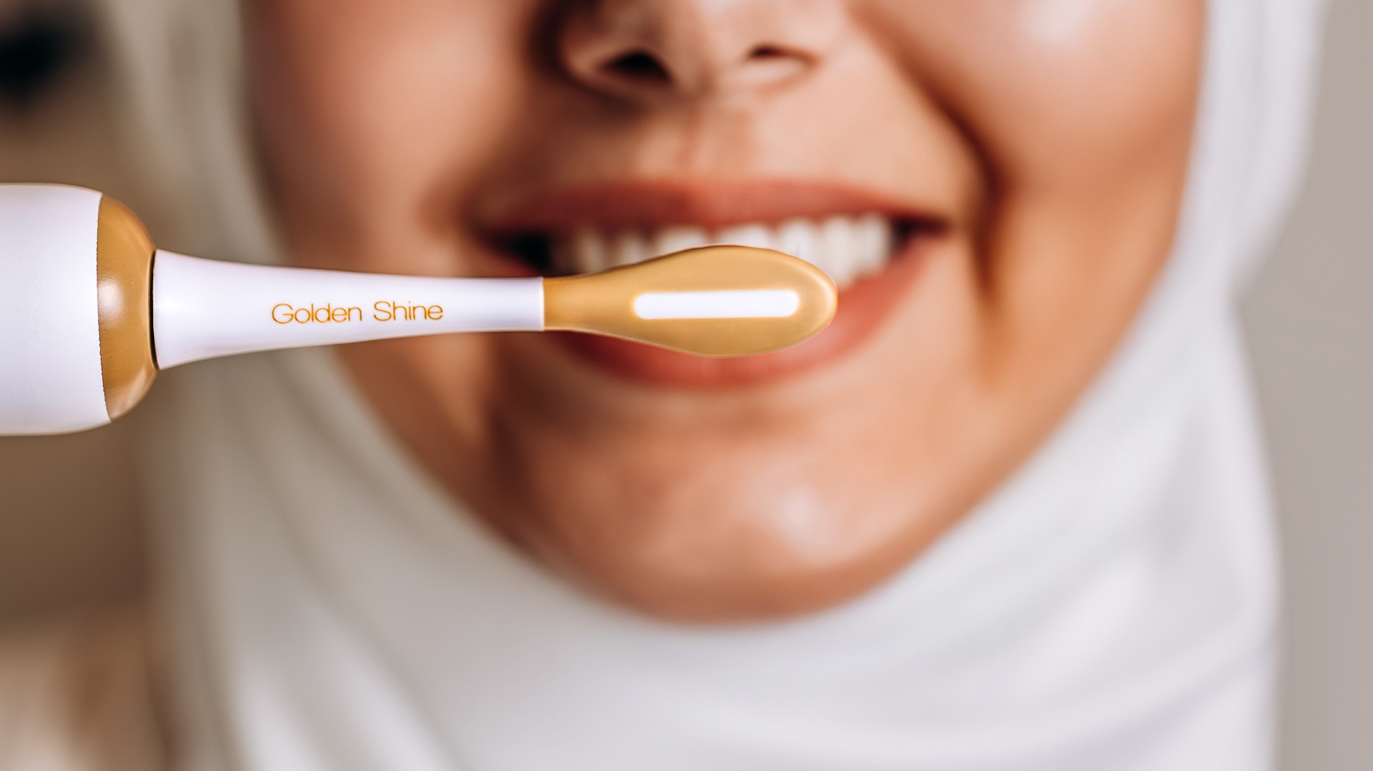 5 erreurs que vous faites (sans le savoir) avec votre brosse à dents électrique